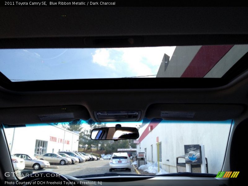 Blue Ribbon Metallic / Dark Charcoal 2011 Toyota Camry SE