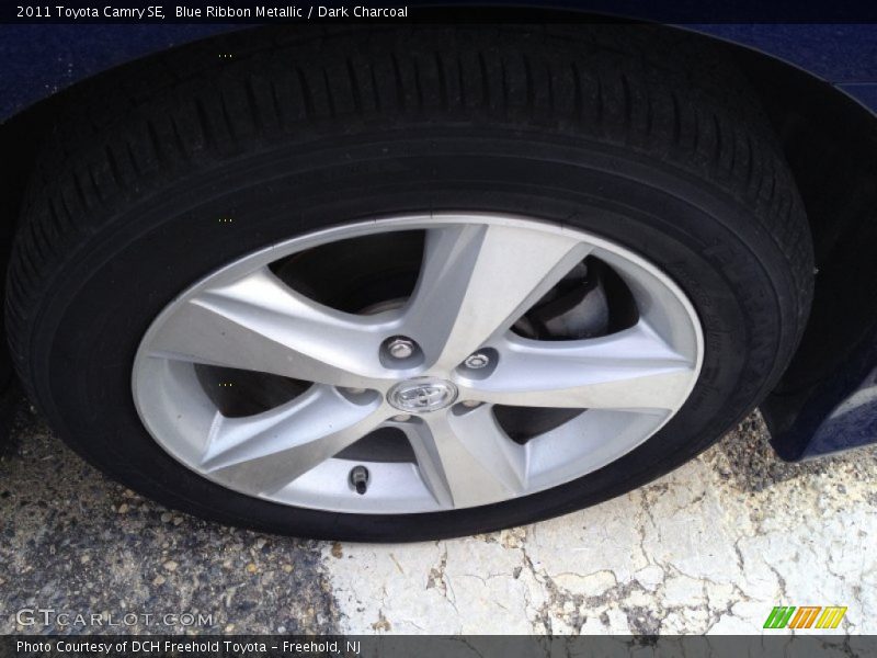 Blue Ribbon Metallic / Dark Charcoal 2011 Toyota Camry SE