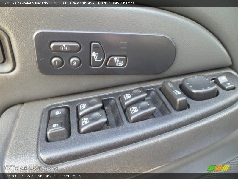 Black / Dark Charcoal 2006 Chevrolet Silverado 2500HD LS Crew Cab 4x4
