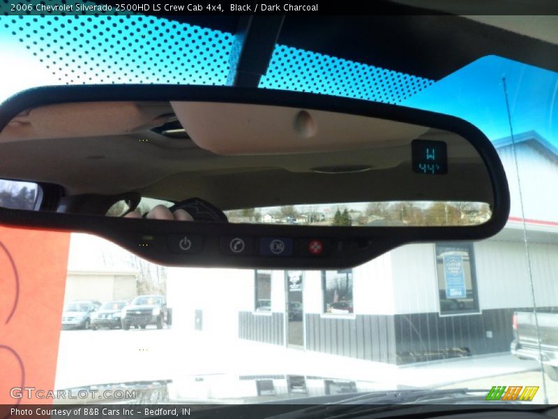 Black / Dark Charcoal 2006 Chevrolet Silverado 2500HD LS Crew Cab 4x4
