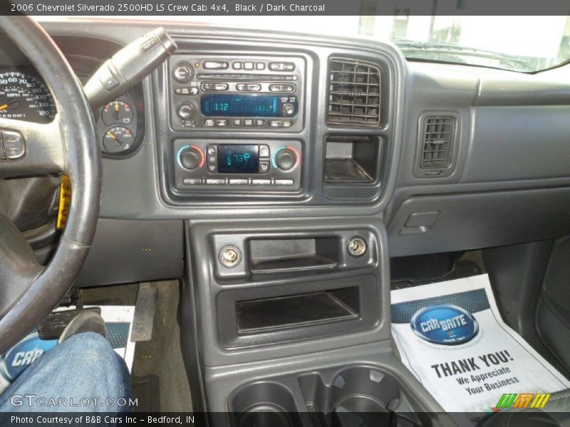 Black / Dark Charcoal 2006 Chevrolet Silverado 2500HD LS Crew Cab 4x4
