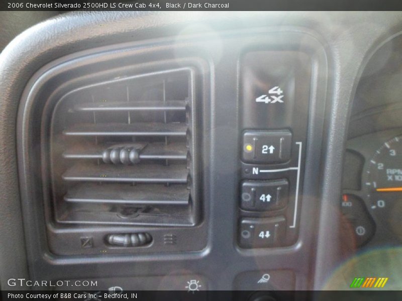 Black / Dark Charcoal 2006 Chevrolet Silverado 2500HD LS Crew Cab 4x4