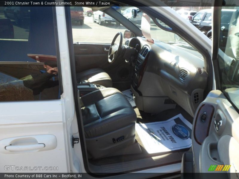 Stone White / Taupe 2001 Chrysler Town & Country Limited