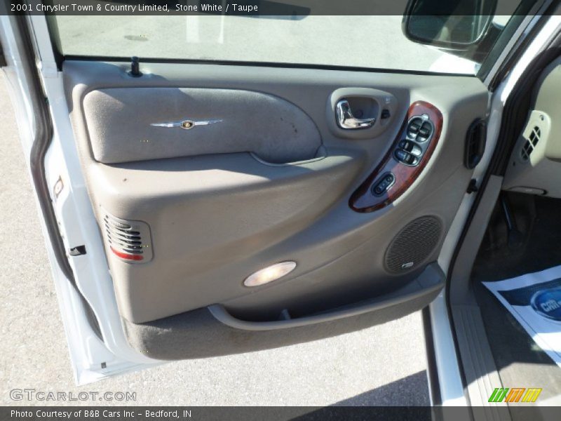 Stone White / Taupe 2001 Chrysler Town & Country Limited