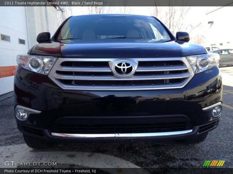 Black / Sand Beige 2011 Toyota Highlander Limited 4WD