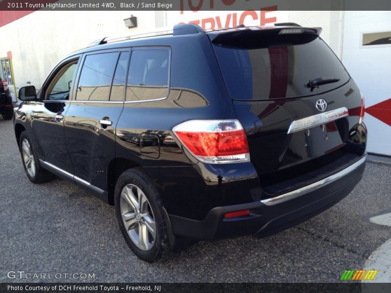Black / Sand Beige 2011 Toyota Highlander Limited 4WD