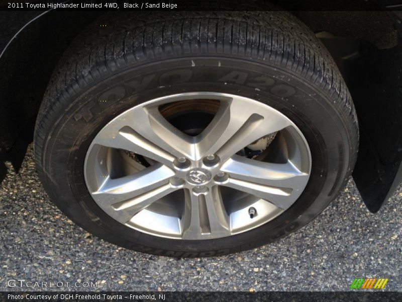 Black / Sand Beige 2011 Toyota Highlander Limited 4WD