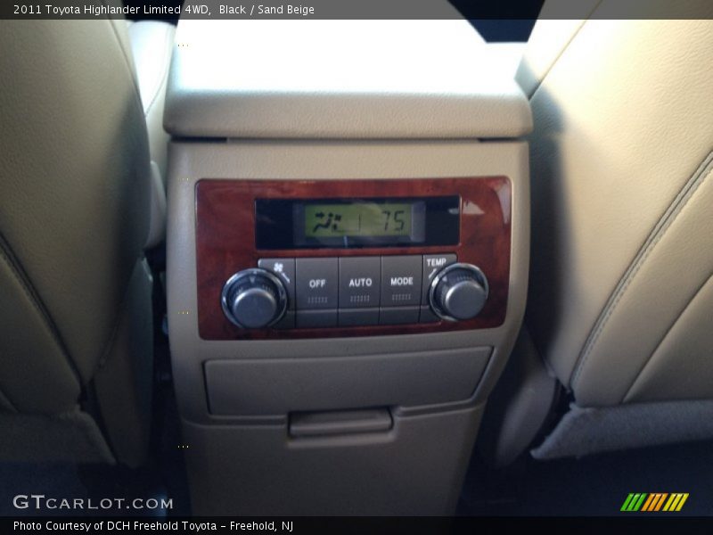 Black / Sand Beige 2011 Toyota Highlander Limited 4WD