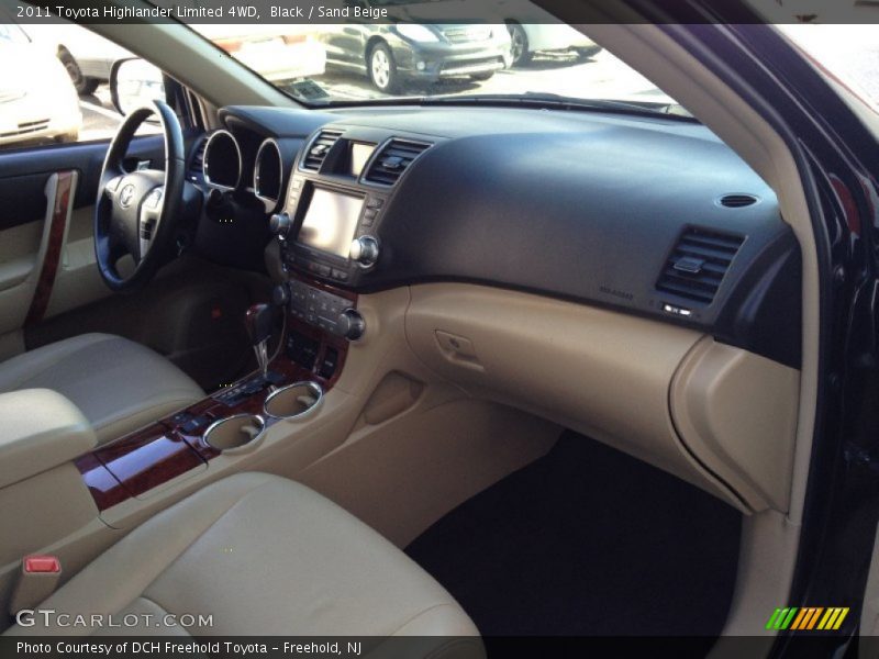 Black / Sand Beige 2011 Toyota Highlander Limited 4WD