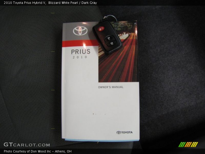 Blizzard White Pearl / Dark Gray 2010 Toyota Prius Hybrid V