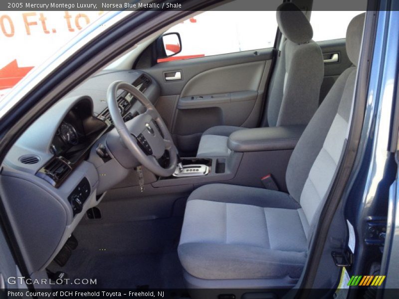  2005 Montego Luxury Shale Interior