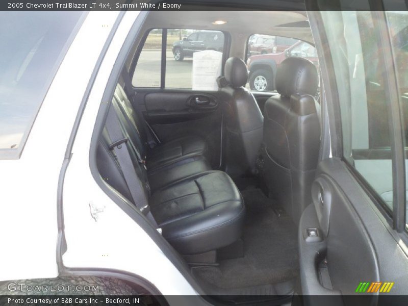 Summit White / Ebony 2005 Chevrolet TrailBlazer LT 4x4
