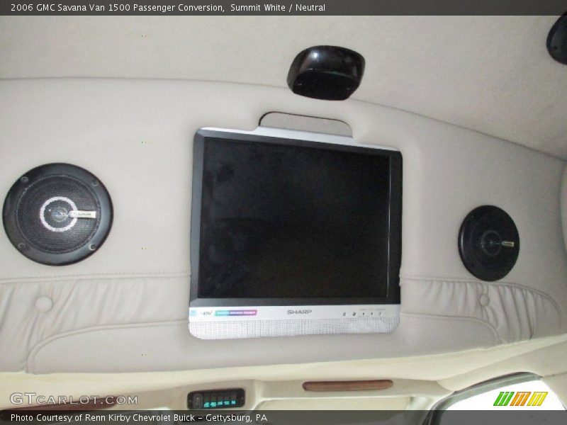 Entertainment System of 2006 Savana Van 1500 Passenger Conversion