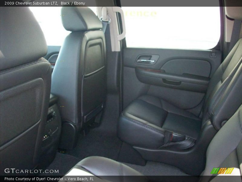Black / Ebony 2009 Chevrolet Suburban LTZ