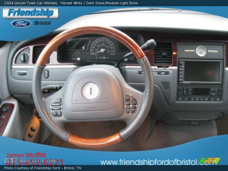 Vibrant White / Dark Stone/Medium Light Stone 2004 Lincoln Town Car Ultimate