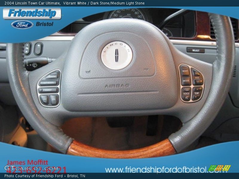 Vibrant White / Dark Stone/Medium Light Stone 2004 Lincoln Town Car Ultimate