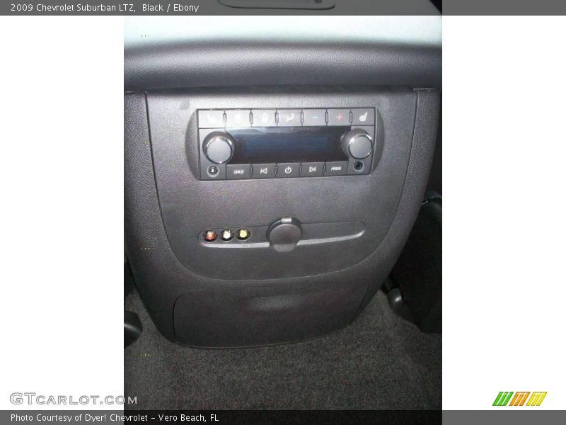 Black / Ebony 2009 Chevrolet Suburban LTZ