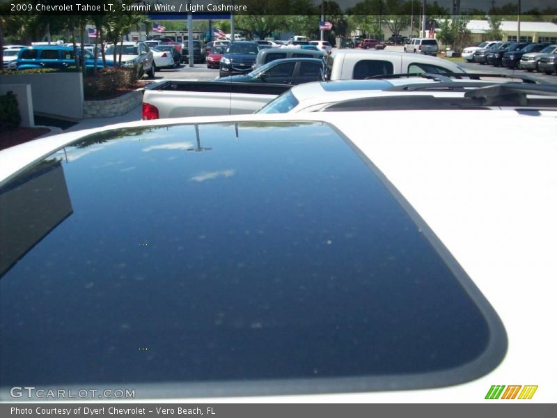 Summit White / Light Cashmere 2009 Chevrolet Tahoe LT