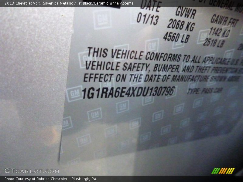 Silver Ice Metallic / Jet Black/Ceramic White Accents 2013 Chevrolet Volt