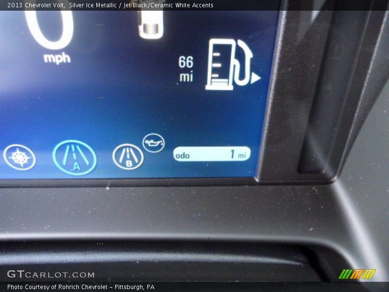 Silver Ice Metallic / Jet Black/Ceramic White Accents 2013 Chevrolet Volt