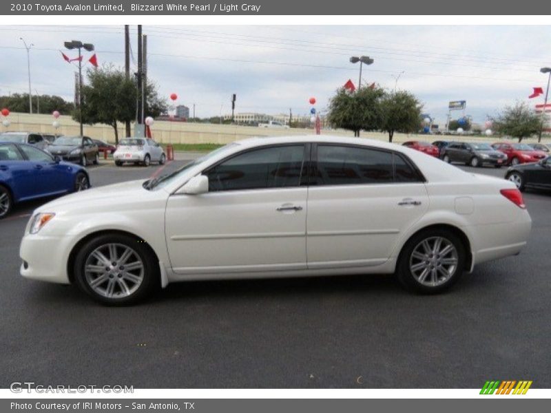 Blizzard White Pearl / Light Gray 2010 Toyota Avalon Limited