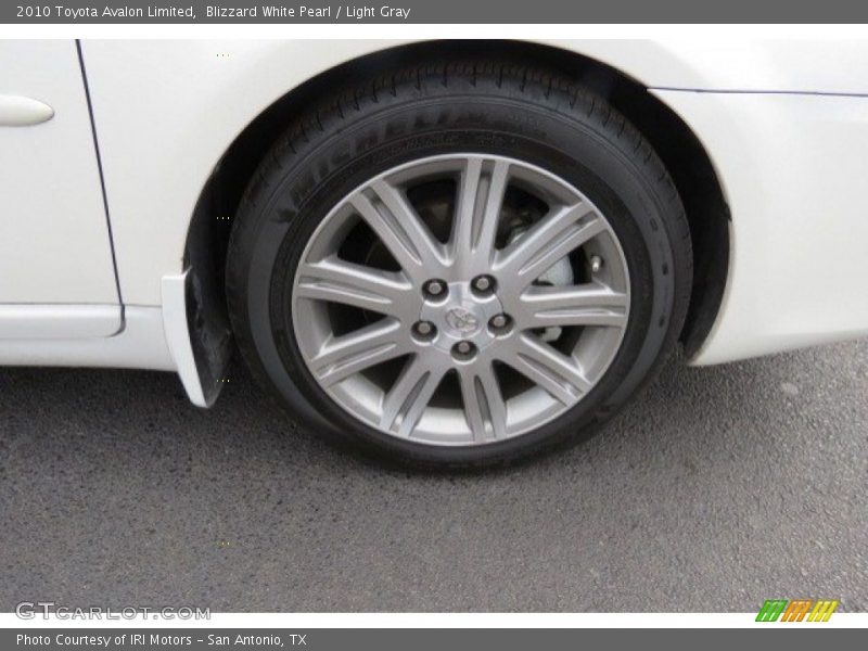 Blizzard White Pearl / Light Gray 2010 Toyota Avalon Limited