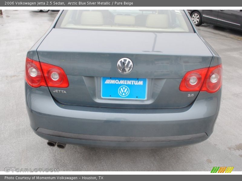 Arctic Blue Silver Metallic / Pure Beige 2006 Volkswagen Jetta 2.5 Sedan