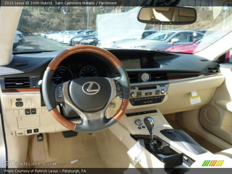 Satin Cashmere Metallic / Parchment 2013 Lexus ES 300h Hybrid