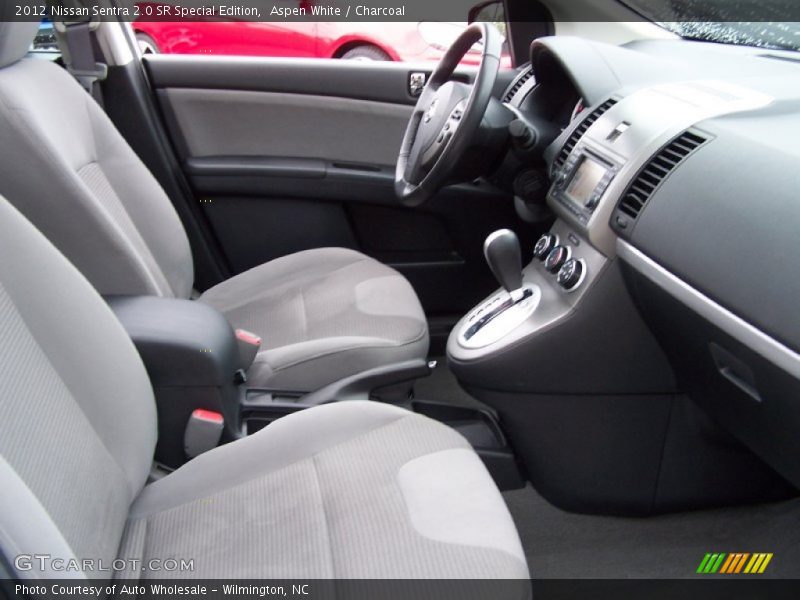 Aspen White / Charcoal 2012 Nissan Sentra 2.0 SR Special Edition