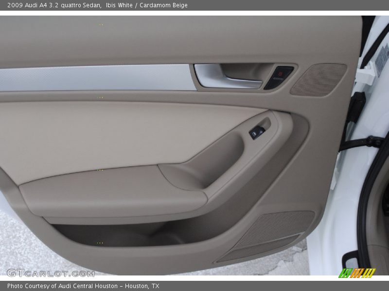 Door Panel of 2009 A4 3.2 quattro Sedan