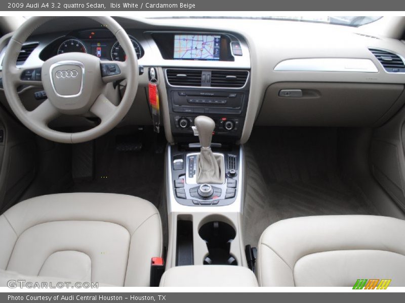 Dashboard of 2009 A4 3.2 quattro Sedan