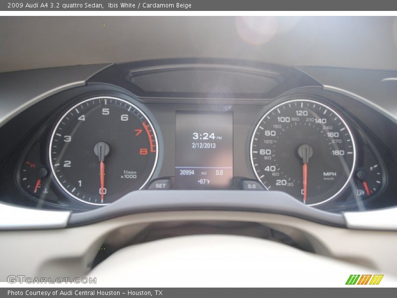  2009 A4 3.2 quattro Sedan 3.2 quattro Sedan Gauges