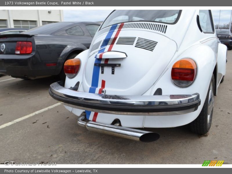 Pastel White / Black 1973 Volkswagen Beetle Coupe