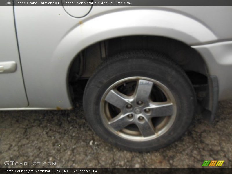 Bright Silver Metallic / Medium Slate Gray 2004 Dodge Grand Caravan SXT