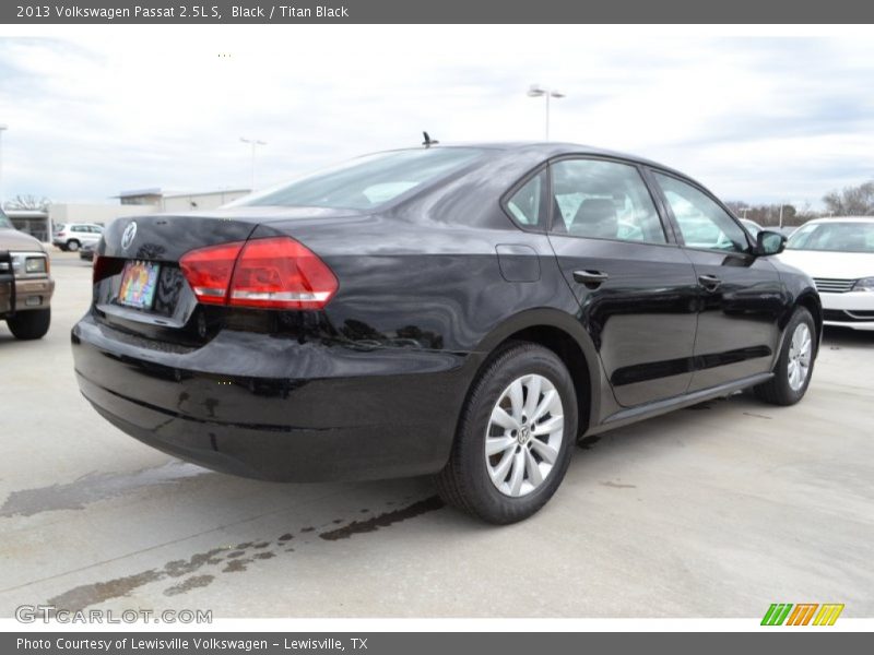 Black / Titan Black 2013 Volkswagen Passat 2.5L S