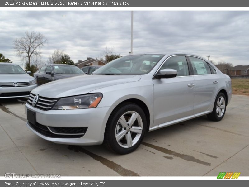 Reflex Silver Metallic / Titan Black 2013 Volkswagen Passat 2.5L SE