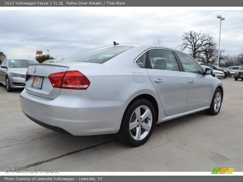 Reflex Silver Metallic / Titan Black 2013 Volkswagen Passat 2.5L SE