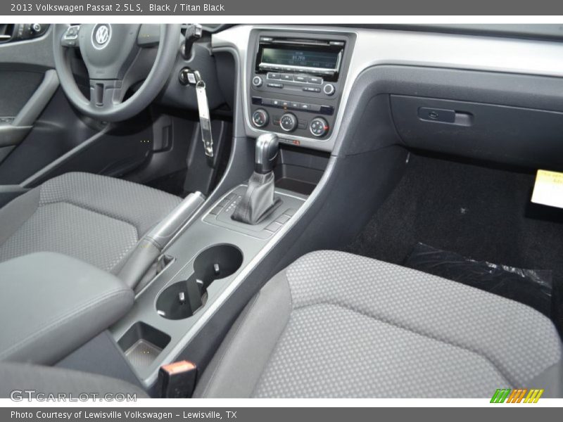 Black / Titan Black 2013 Volkswagen Passat 2.5L S