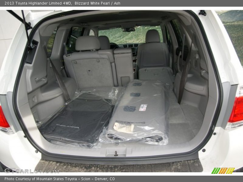  2013 Highlander Limited 4WD Trunk