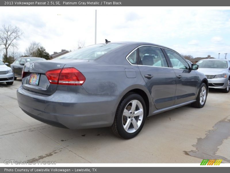 Platinum Gray Metallic / Titan Black 2013 Volkswagen Passat 2.5L SE