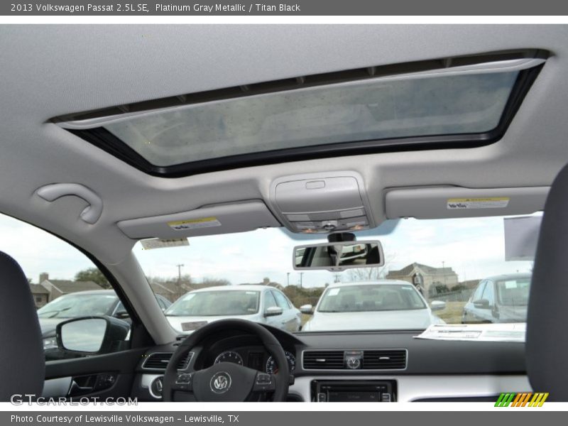 Platinum Gray Metallic / Titan Black 2013 Volkswagen Passat 2.5L SE