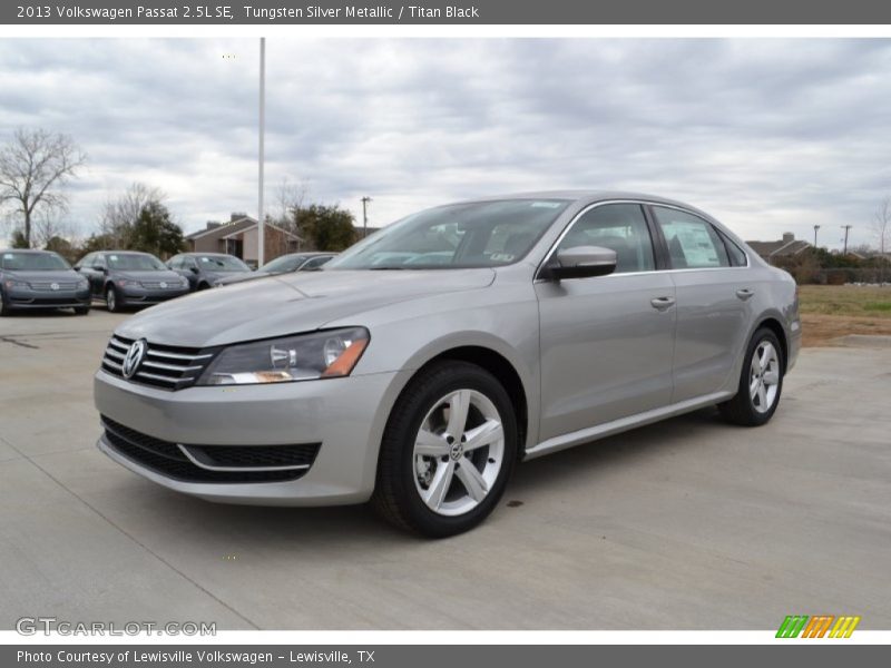 Tungsten Silver Metallic / Titan Black 2013 Volkswagen Passat 2.5L SE