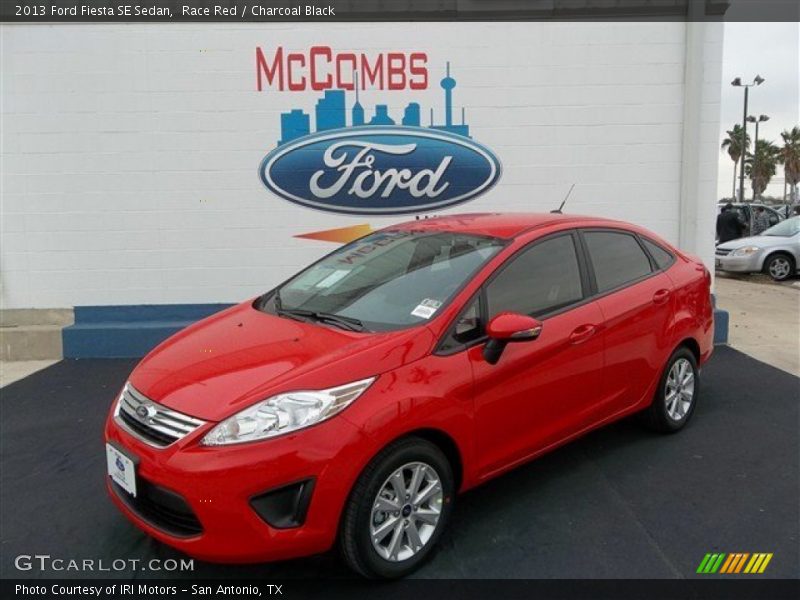 Race Red / Charcoal Black 2013 Ford Fiesta SE Sedan