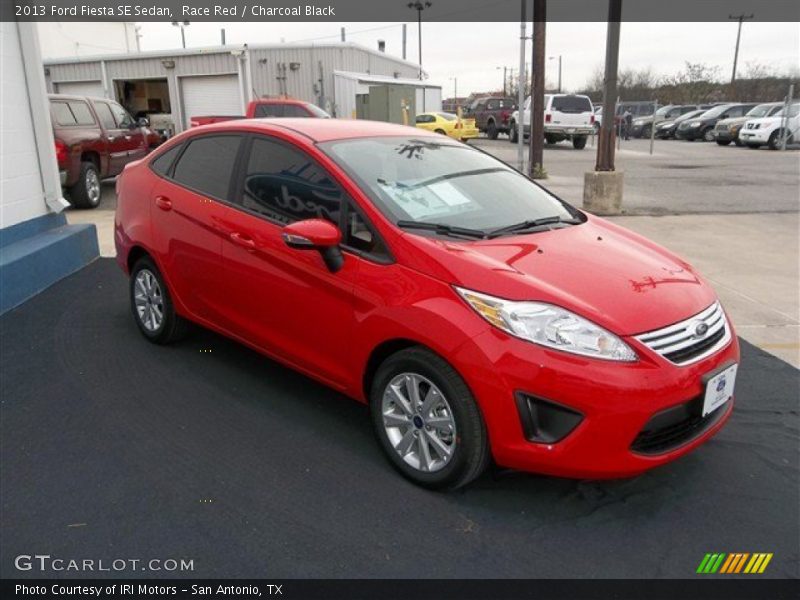 Race Red / Charcoal Black 2013 Ford Fiesta SE Sedan