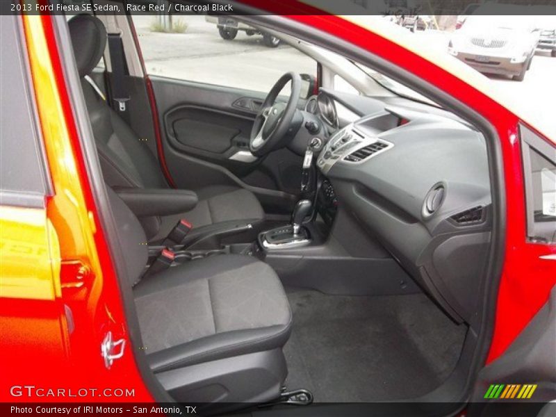 Race Red / Charcoal Black 2013 Ford Fiesta SE Sedan