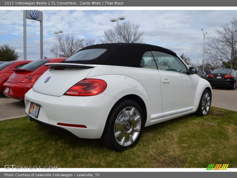 Candy White / Titan Black 2013 Volkswagen Beetle 2.5L Convertible