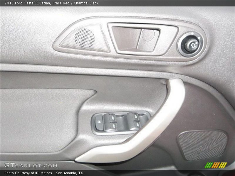 Race Red / Charcoal Black 2013 Ford Fiesta SE Sedan