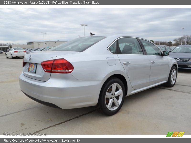 Reflex Silver Metallic / Titan Black 2013 Volkswagen Passat 2.5L SE