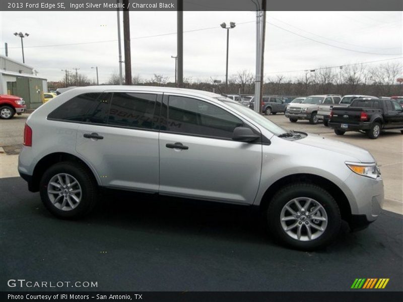 Ingot Silver Metallic / Charcoal Black 2013 Ford Edge SE