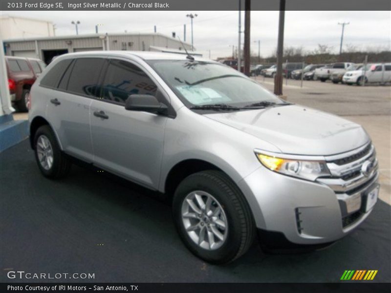 Ingot Silver Metallic / Charcoal Black 2013 Ford Edge SE